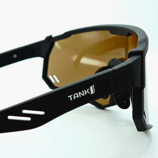 TankS | LINEAS | "ON THE BLACK" - GOLD COAST